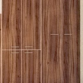 Librero alto cerrado