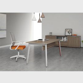 Mesa acento con faldón