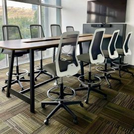 Mesa Alta Kippen con Caja de Contactos