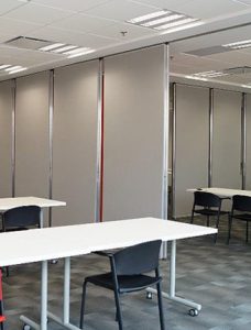 muebles-industriales-como-integrar-muros-moviles-en-tu-planta