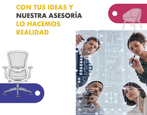 Asesores y clientes revisan planos digitales y muestras de mobiliario para diseñar espacios de oficina funcionales con Silieri Koncept.